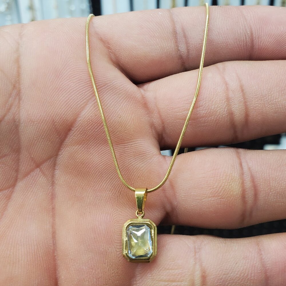 Necklaces for woman's new with tags